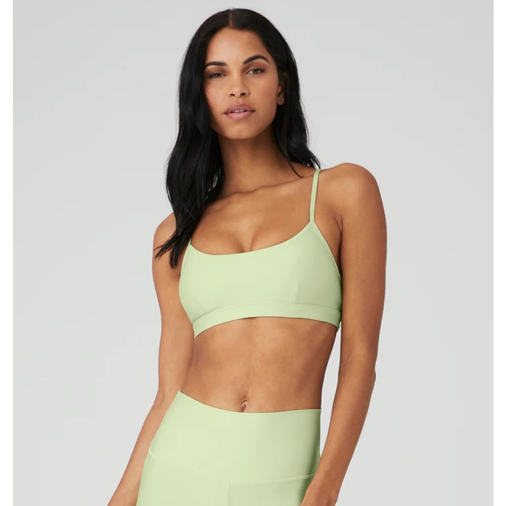 NWT Alo Yoga Airlift Intrigue Bra